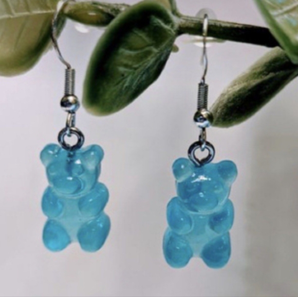 3 pairs of earrings 💙🩷💛 - Picture 4 of 4